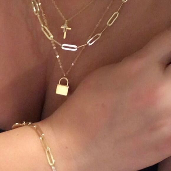 COPY - 18k gold Initial Lock Necklace - Picture 8 of 10